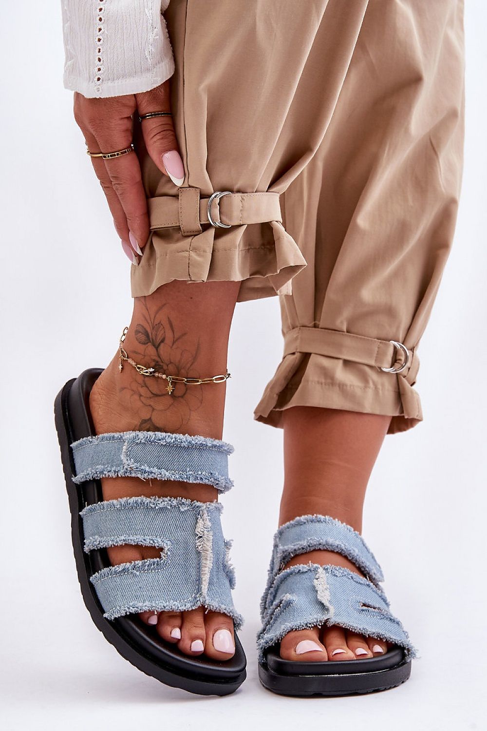 Flip-flops model 183452
